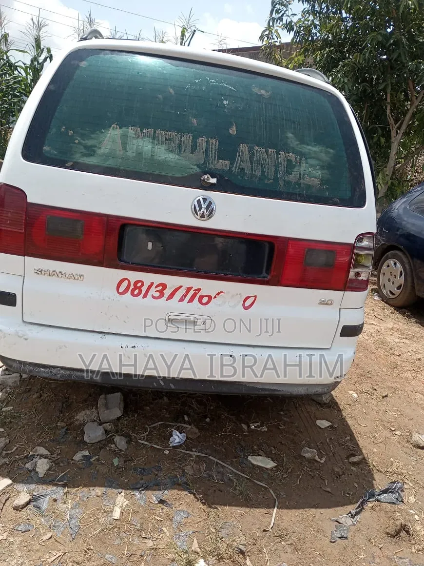 Volkswagen Transporter 2004 White