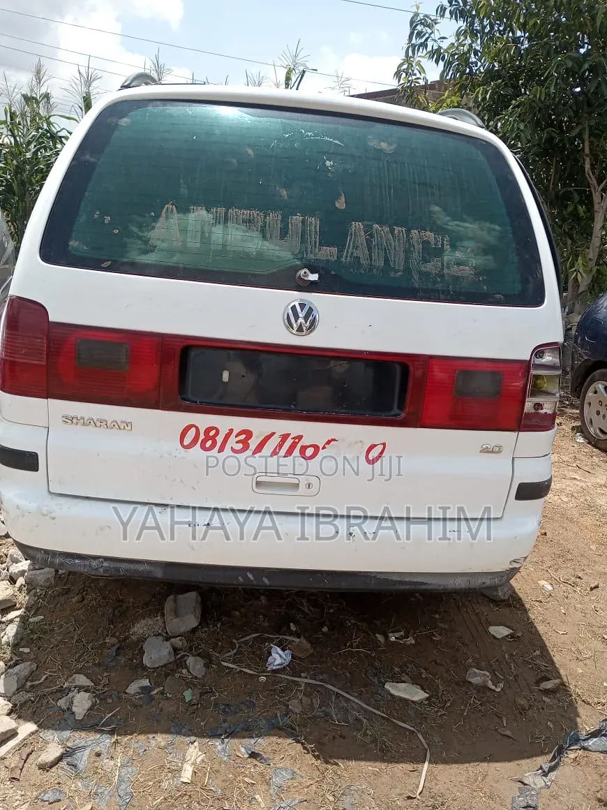 Volkswagen Transporter 2004 White