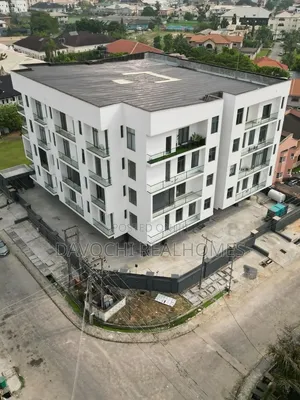 2bdrm Apartment in Lekki Phase 1 for rent
