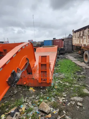 Front Loader 100ton Low Bed