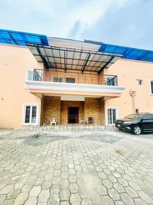 2bdrm Apartment in Lekki Phase 1 for rent
