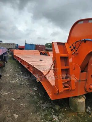 Low Bed Truck Front Loader 100ton