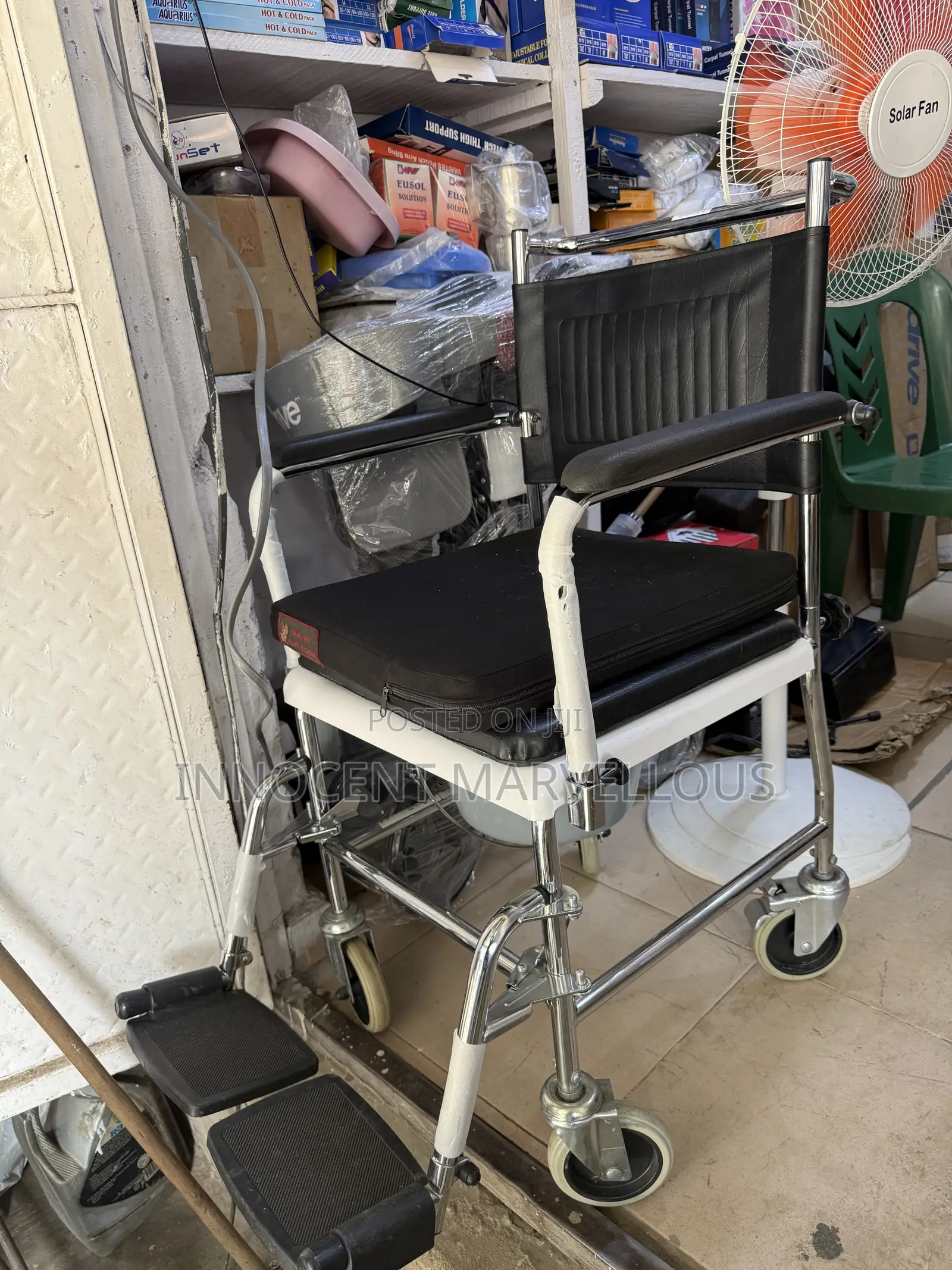 Stainless Pushing Commode Chair