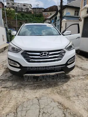 Hyundai Santa Fe GLS 4dr SUV AWD (3.3L 6cyl 6A) 2014 White