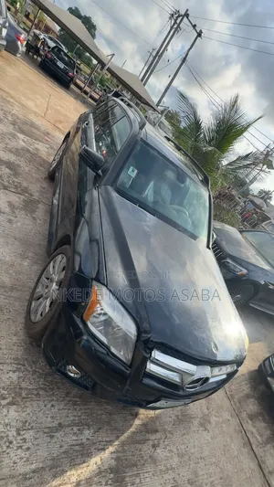 Mercedes-Benz GLK-Class 2010 Black