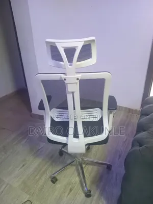 Ergonomic High-Back Mesh Office Chair – Executive Office Chair