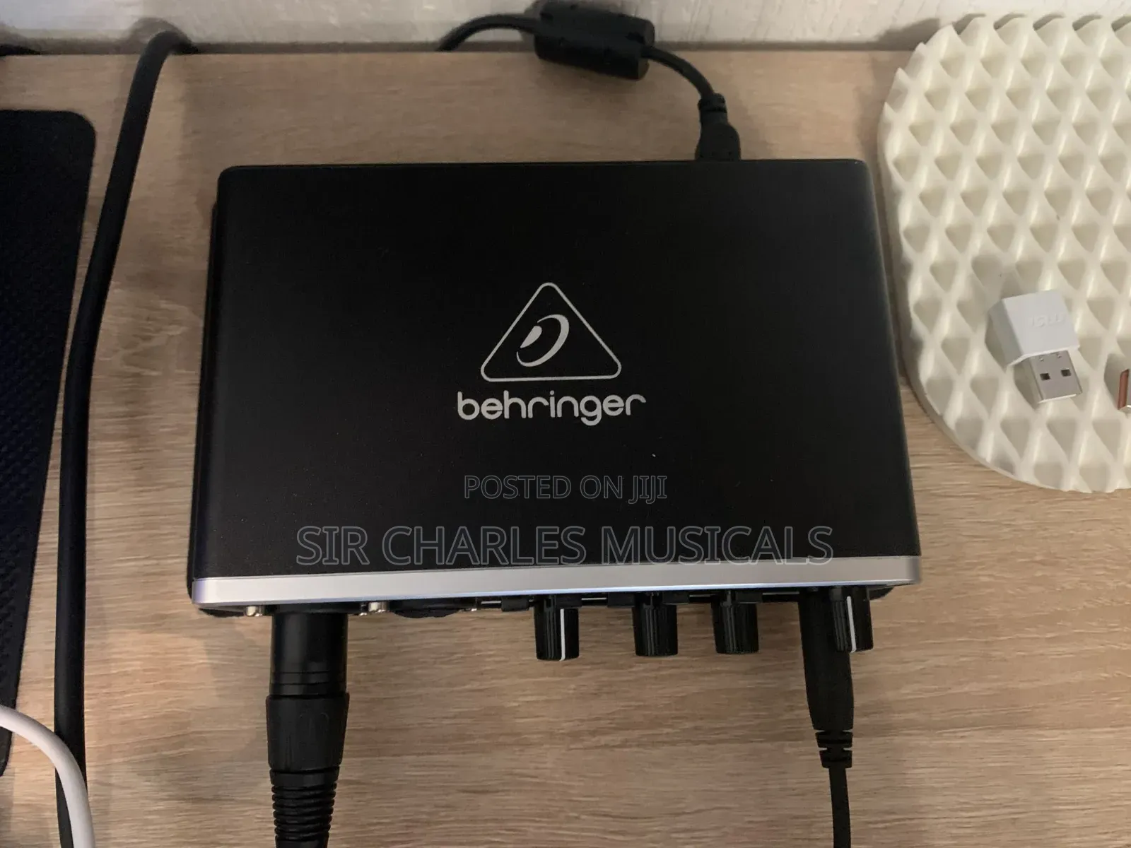 Behringer U-Phoria Umc202hd Studio Audio Interface