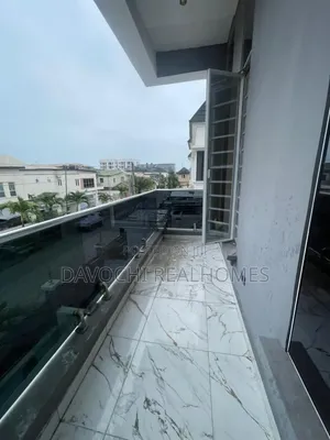 5bdrm Duplex in Osapa london for rent