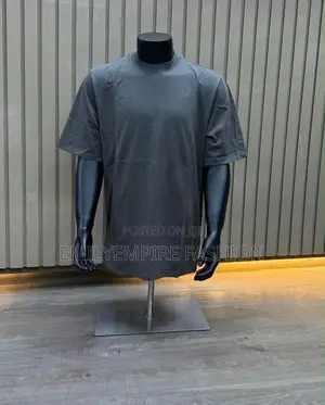 *Luxury Balanciaga Plain Polo