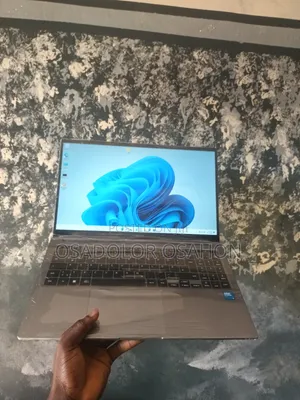 Laptop Samsung N150 8GB Intel Core i3 SSHD (Hybrid) 256GB