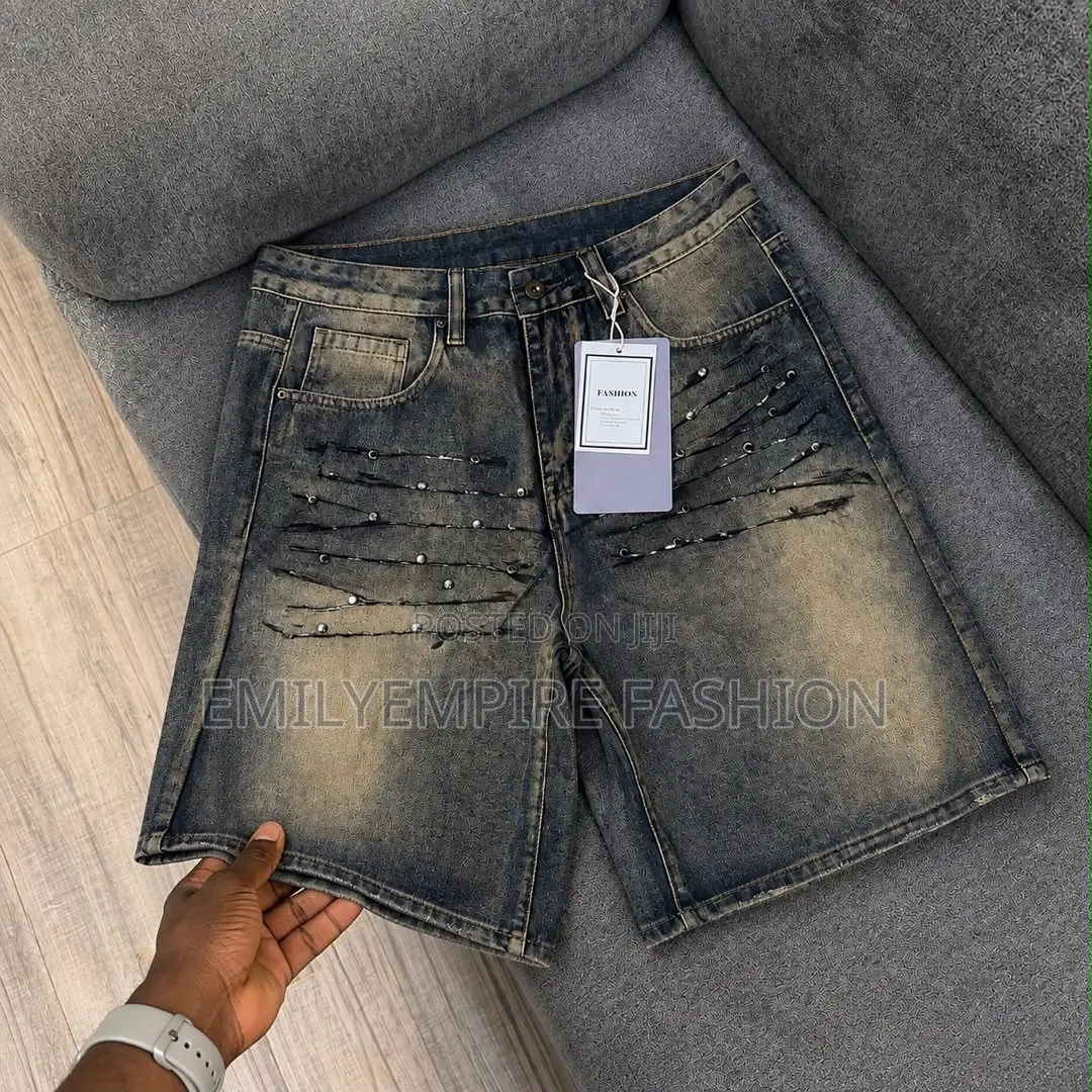 *Luxury Short Jeans -