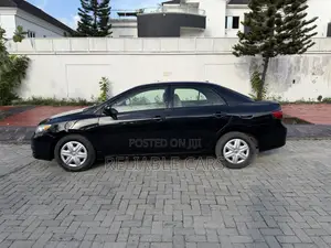Toyota Corolla 2010 Black