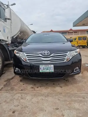 Toyota Venza LE 2010 Black