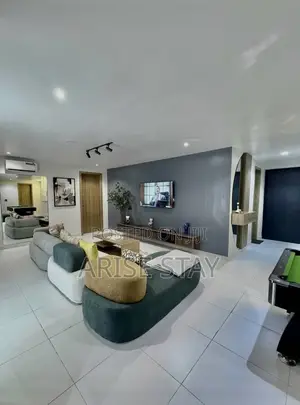 2-Bedroom Shortlet With Ps5 Snooker | Ikate Lekki