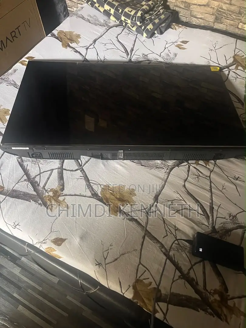 Hisense 43 Inches TV