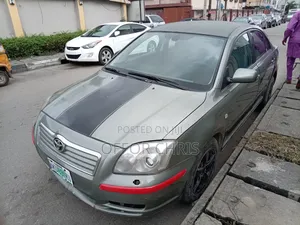 Toyota Avensis 2005 Gray