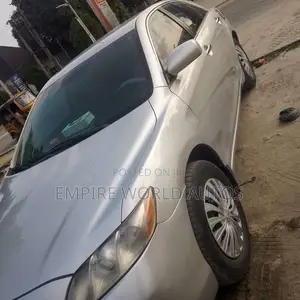 Toyota Camry LE 4dr Sedan (2.4L 4cyl 5A) 2009 Silver