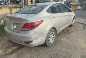 Hyundai Accent GLS 4dr Sedan (1.6L 4cyl 6A) 2014 Silver