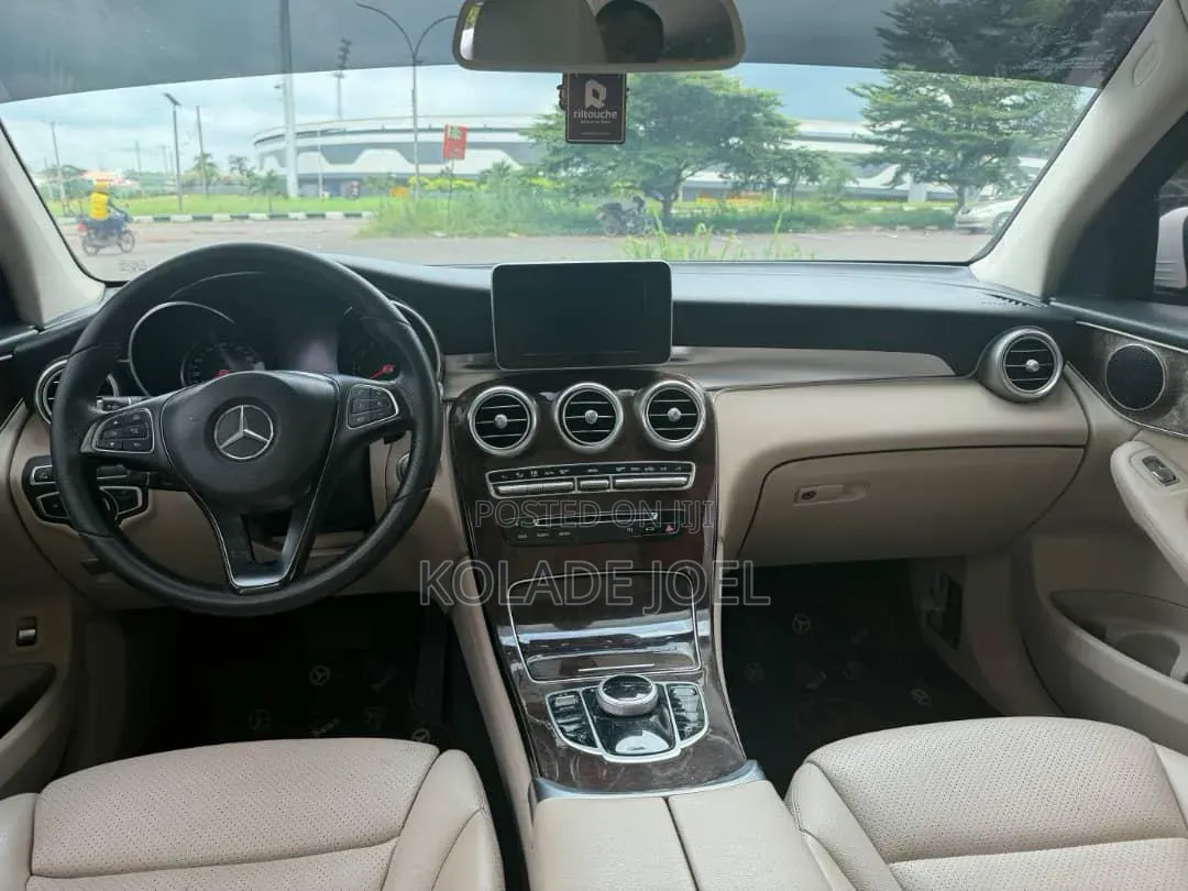 Mercedes-Benz GLC-Class 2018 White