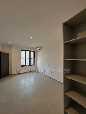 2bdrm Maisonette in Ikate Lekki for rent