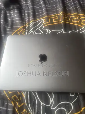 Laptop Apple MacBook Pro 2017 8GB Intel Core i5 SSD 256GB