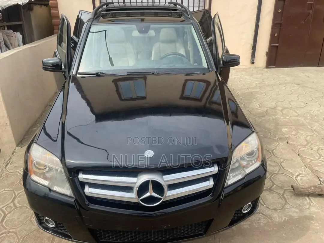 Mercedes-Benz GLK-Class 2010 Black