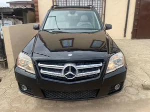 Mercedes-Benz GLK-Class 2010 Black