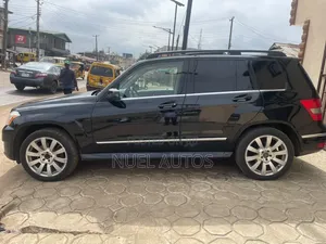 Mercedes-Benz GLK-Class 2010 Black