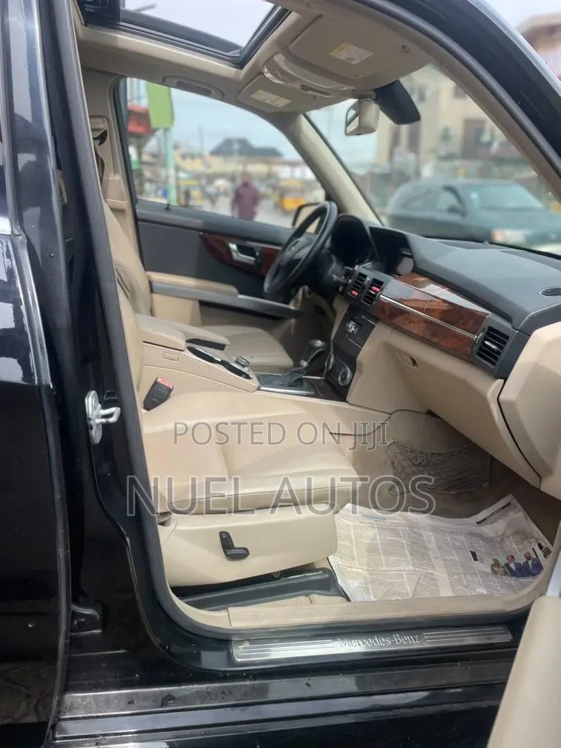 Mercedes-Benz GLK-Class 2010 Black