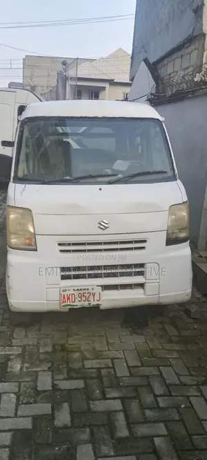 Suzuki APV Minibus 2006 White