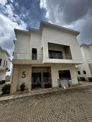 5bdrm Duplex in Jahi for sale