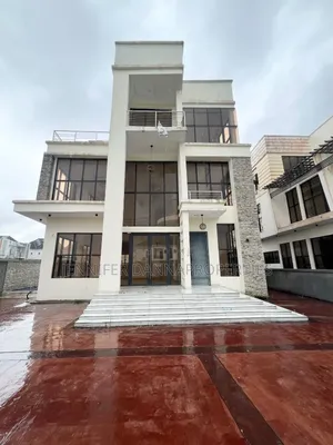 4bdrm Duplex in Lekki Phase 2 for sale