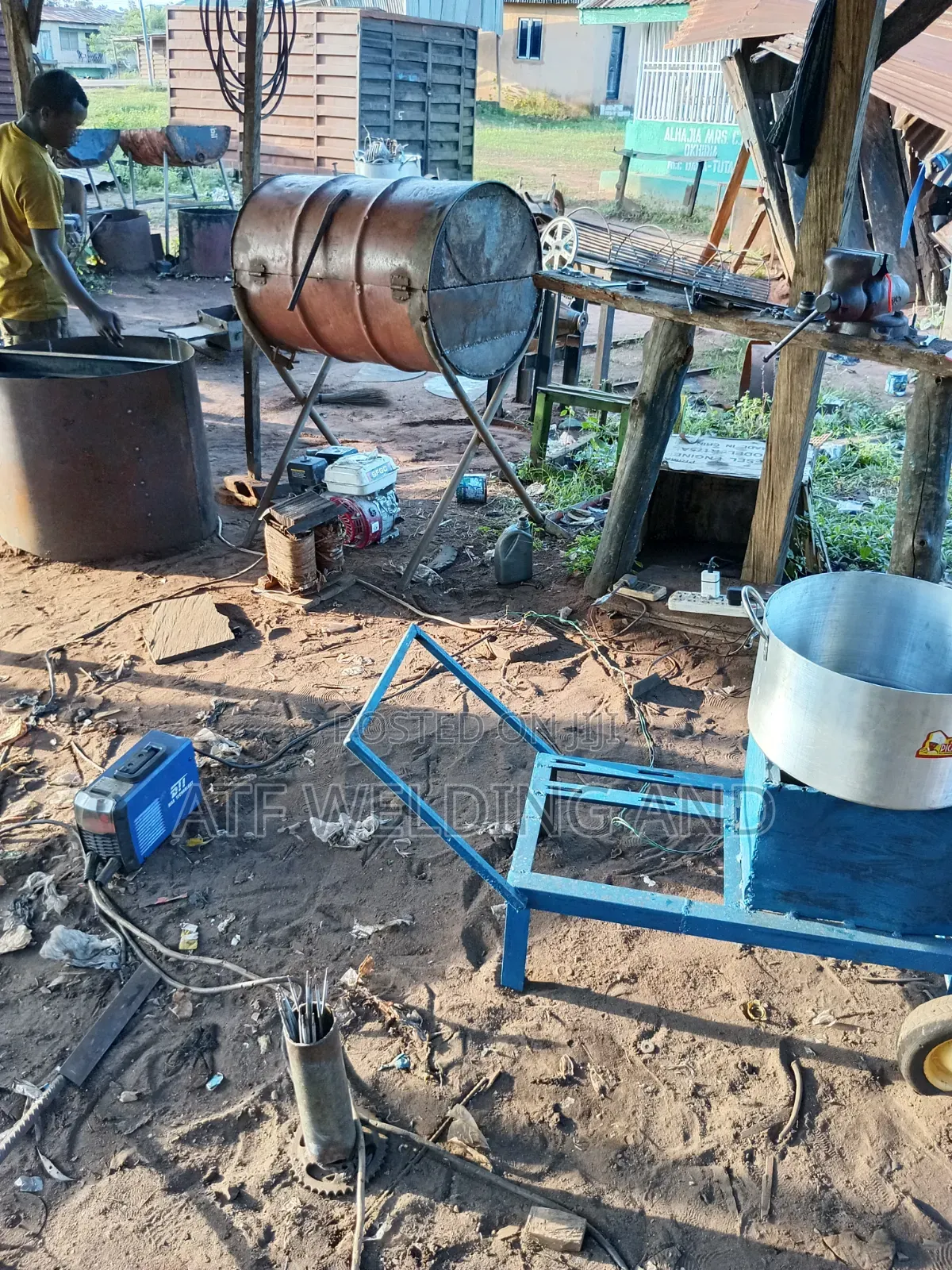 Pounding Machine