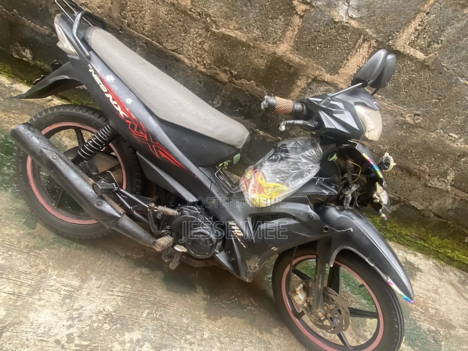 TVS Neo NX 2021 Black