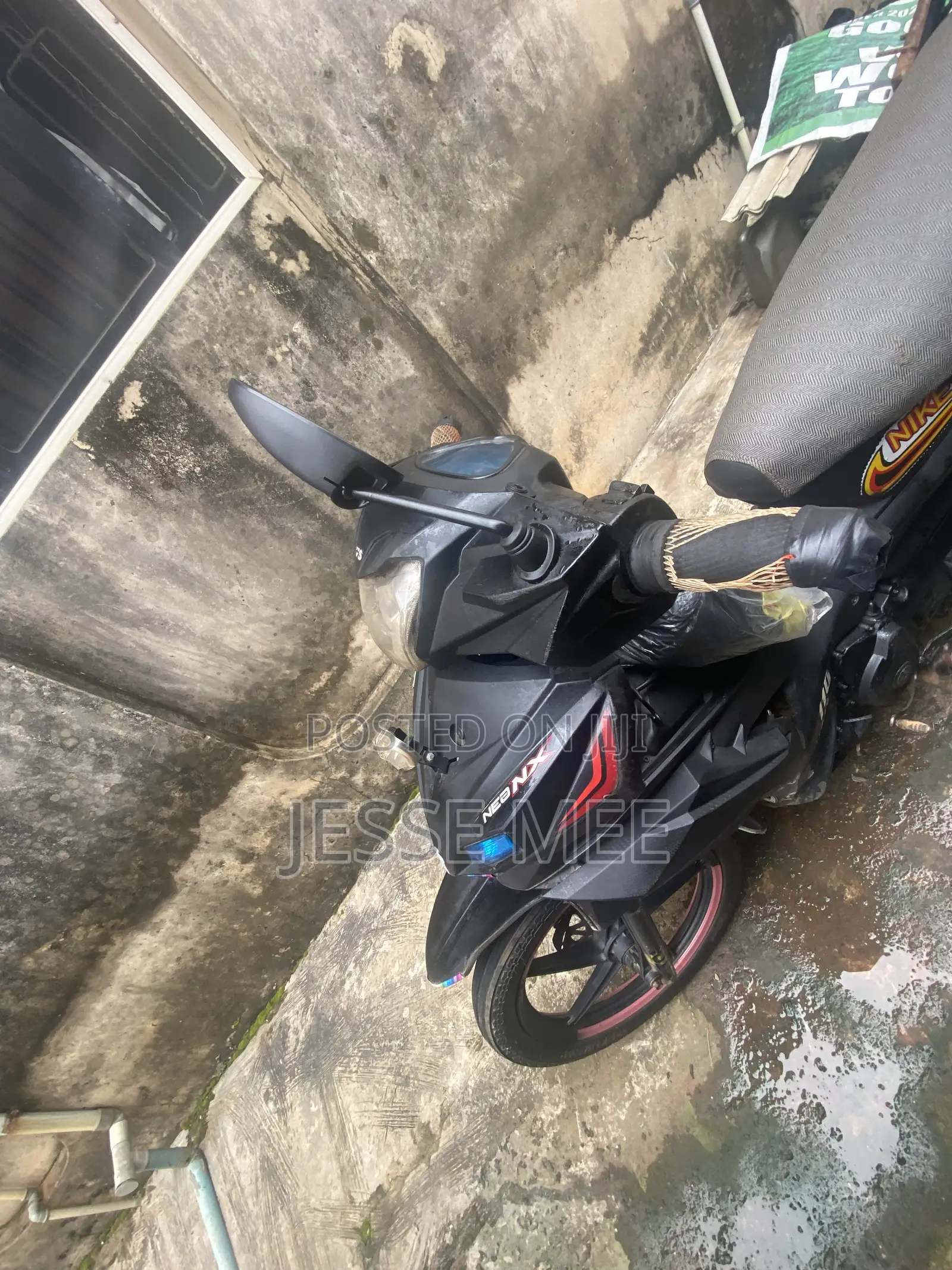 TVS Neo NX 2021 Black