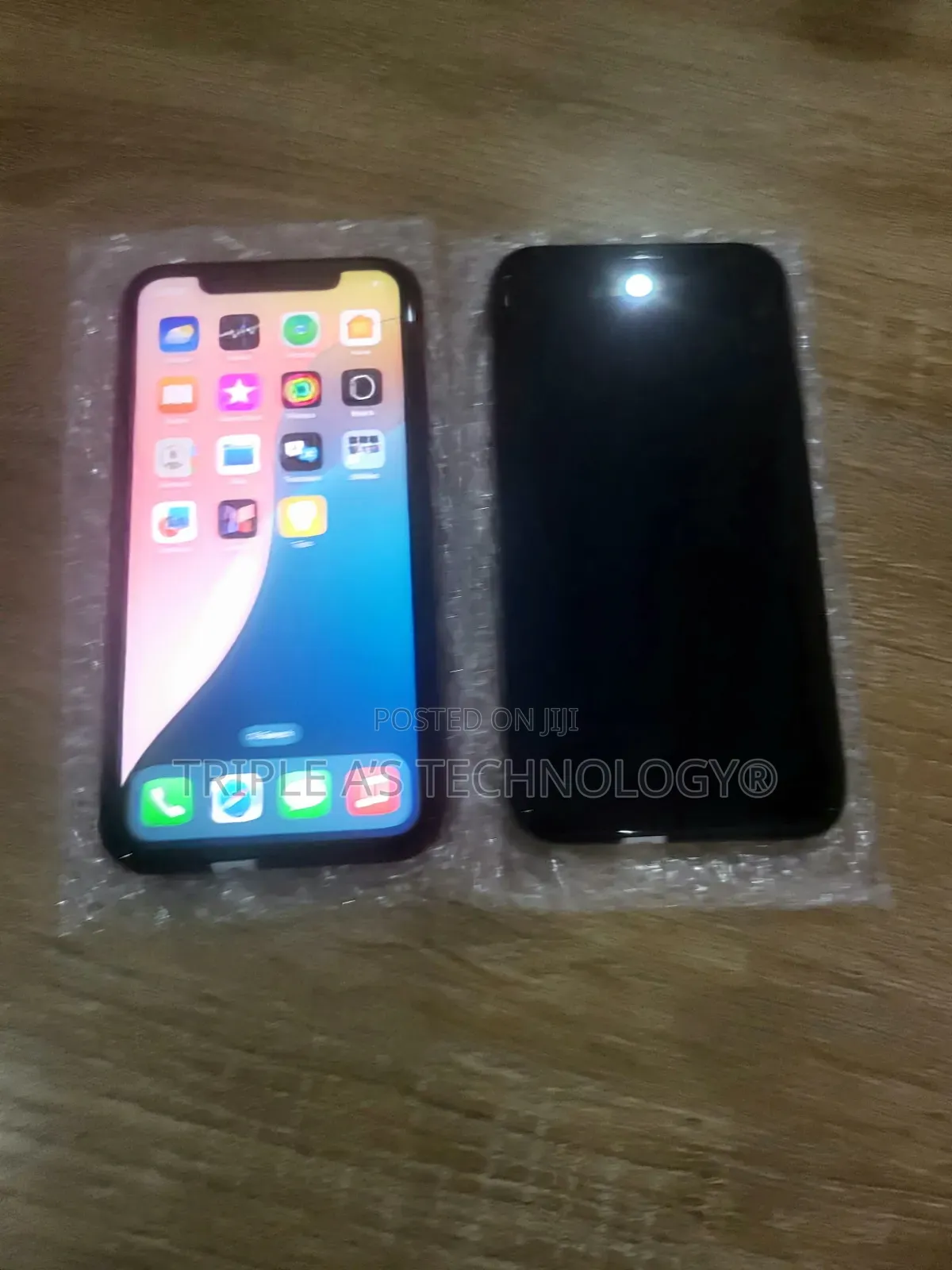Apple iPhone XR 64 GB Gray