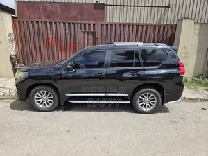 Toyota Land Cruiser Prado 2013 Black