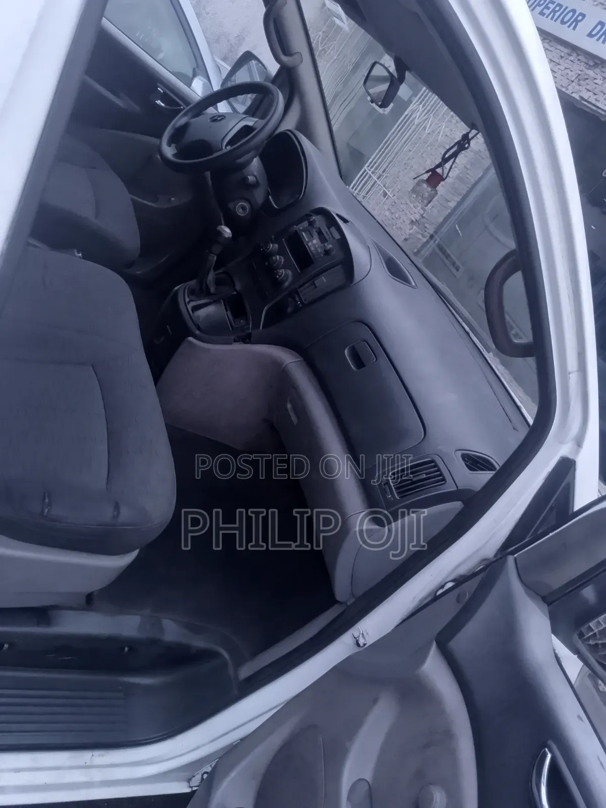 Hyundai H1 2008 White