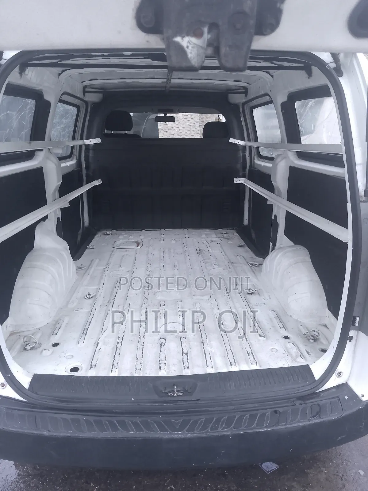 Hyundai H1 2008 White