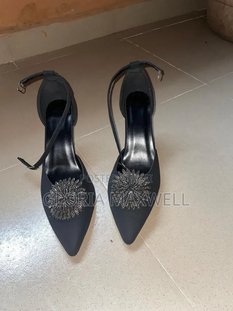 Black Pointed-Toe Rhinestone Heels