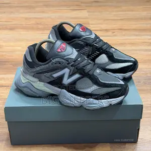 New Balance 9060 Black/Ash/Grey Sneakers