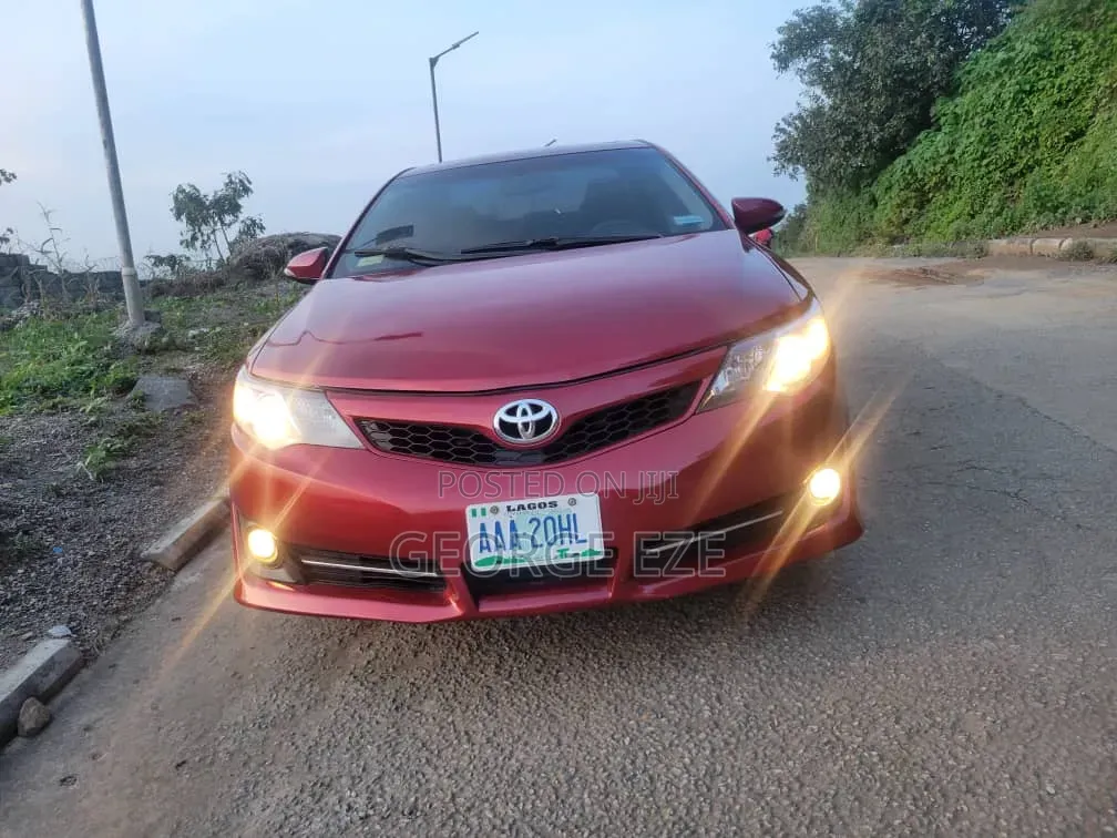 Toyota Camry 2013 Red