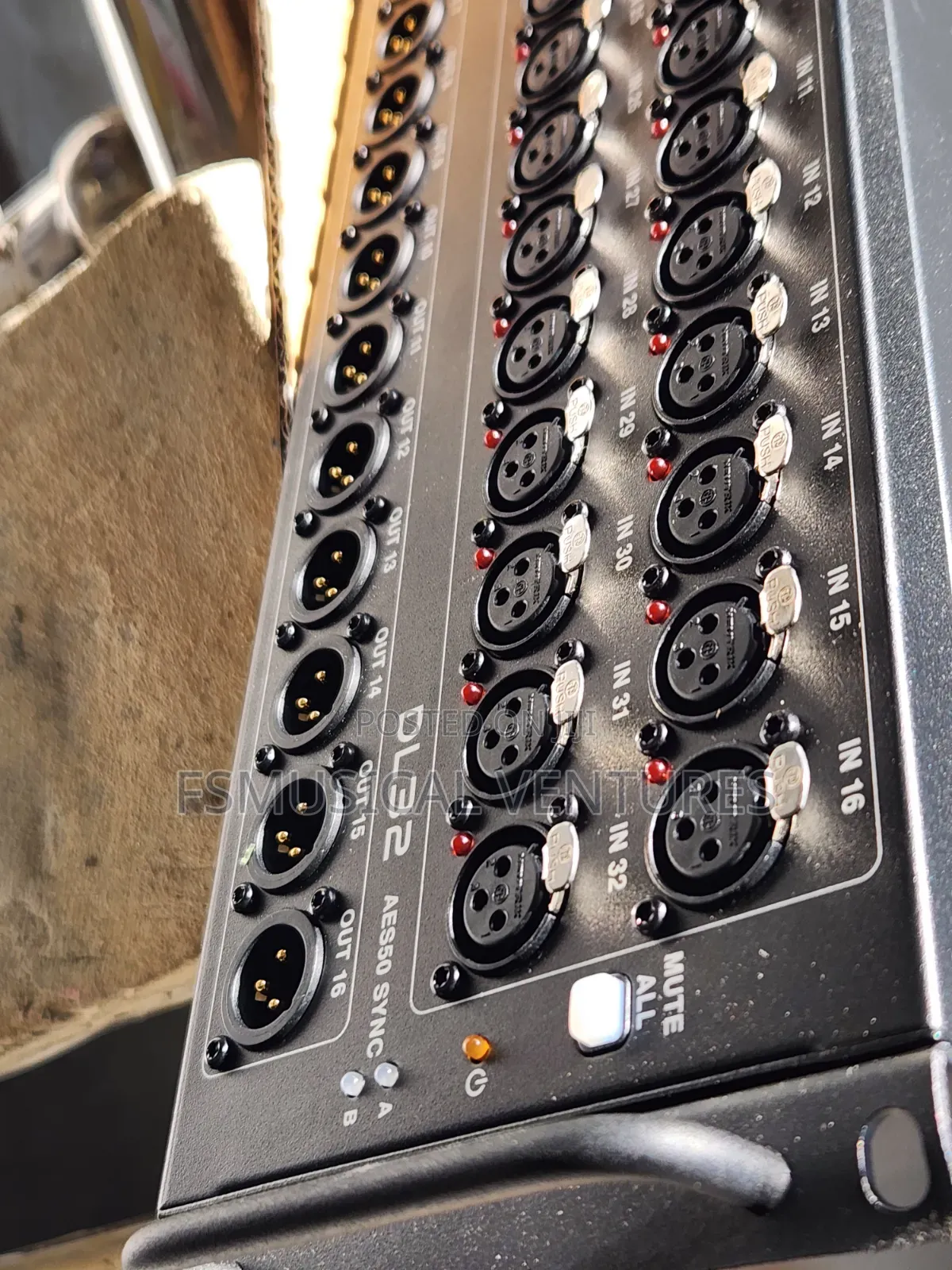 Midas DL32 Stagebox 32 Input and 16 Output