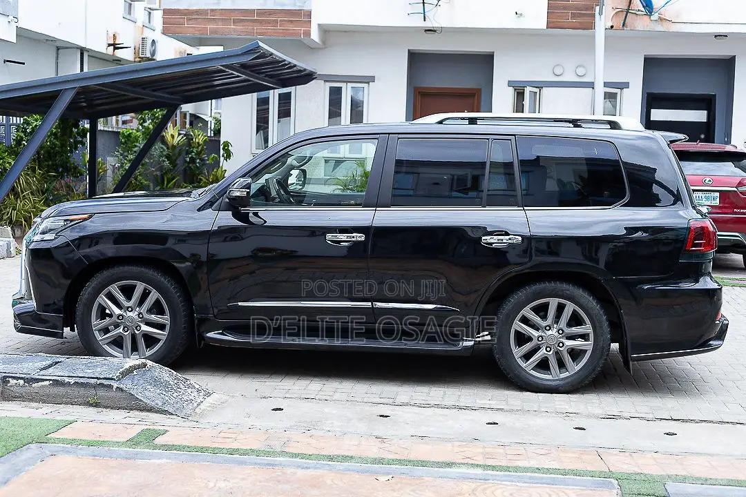 Lexus LX 570 2012 Black