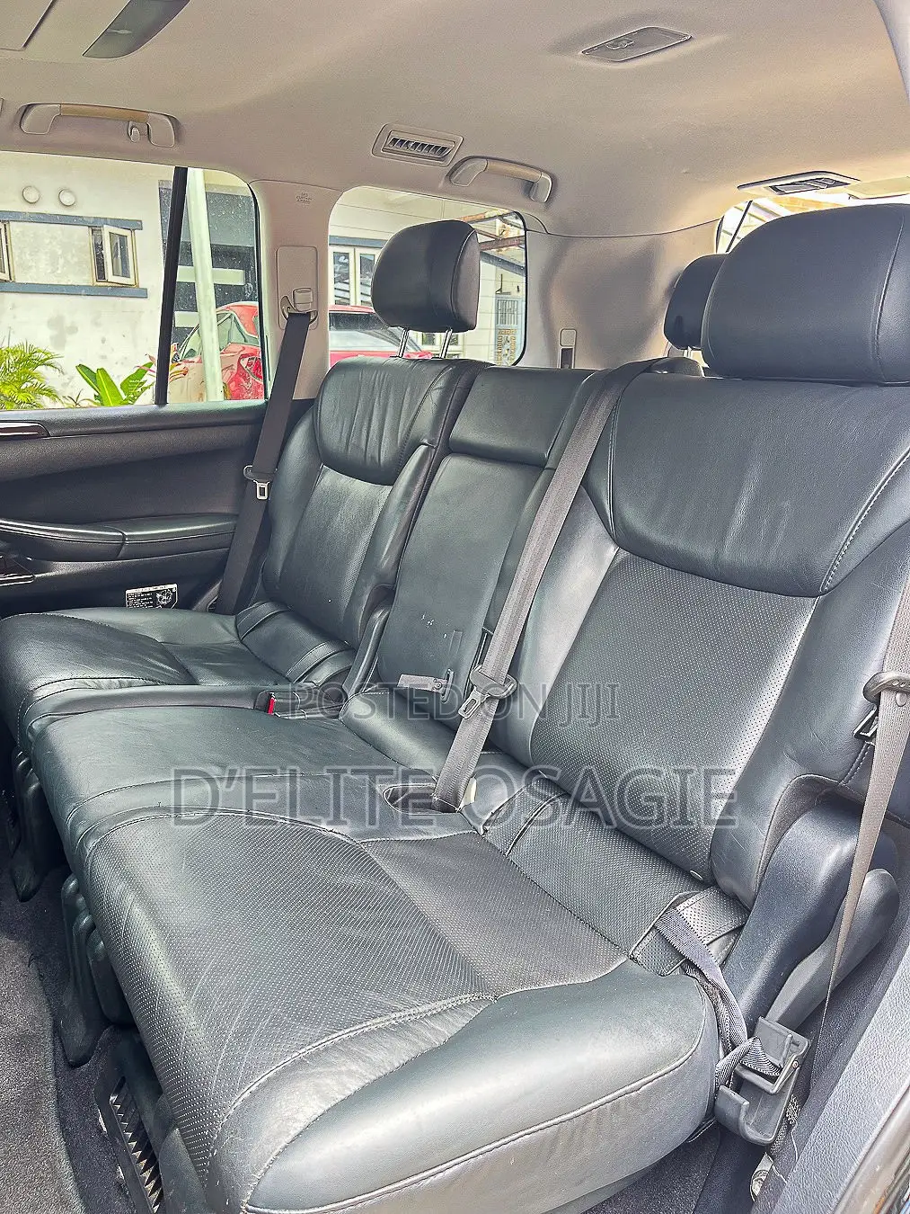 Lexus LX 570 2012 Black
