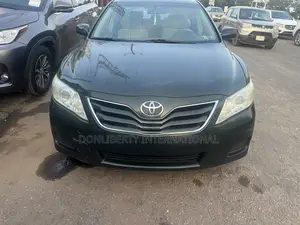 Toyota Camry LE 4dr Sedan (2.5L 4cyl 6AM) 2010 Green