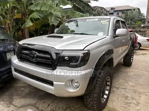 Toyota Tacoma Double Cab V6 Automatic 2011 Gray