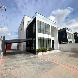 5bdrm Duplex in Lekki Phase 1 for sale