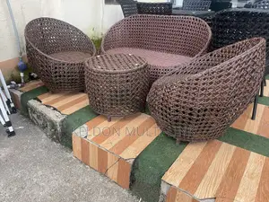 Out Door Chair With Table