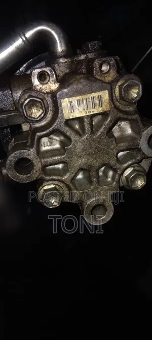 Power Stearing Pump for 2ar Venda and Cammry 2010 4plug